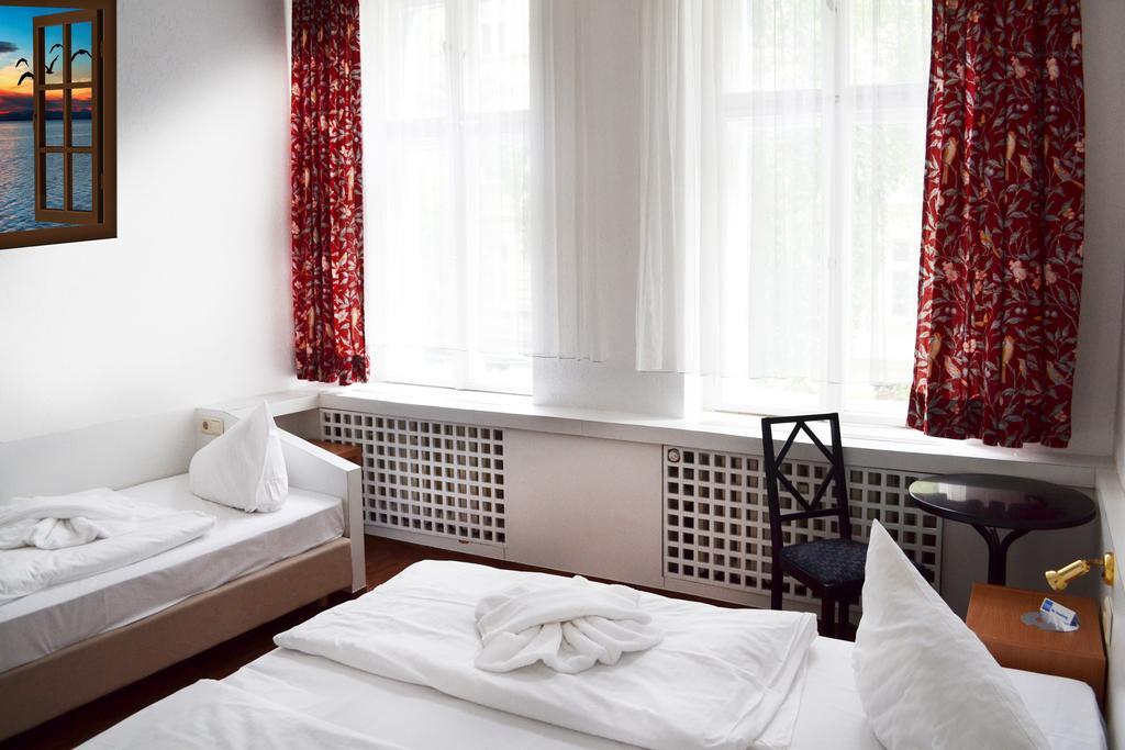 Hotel - Pension Haubach Berlin Room photo
